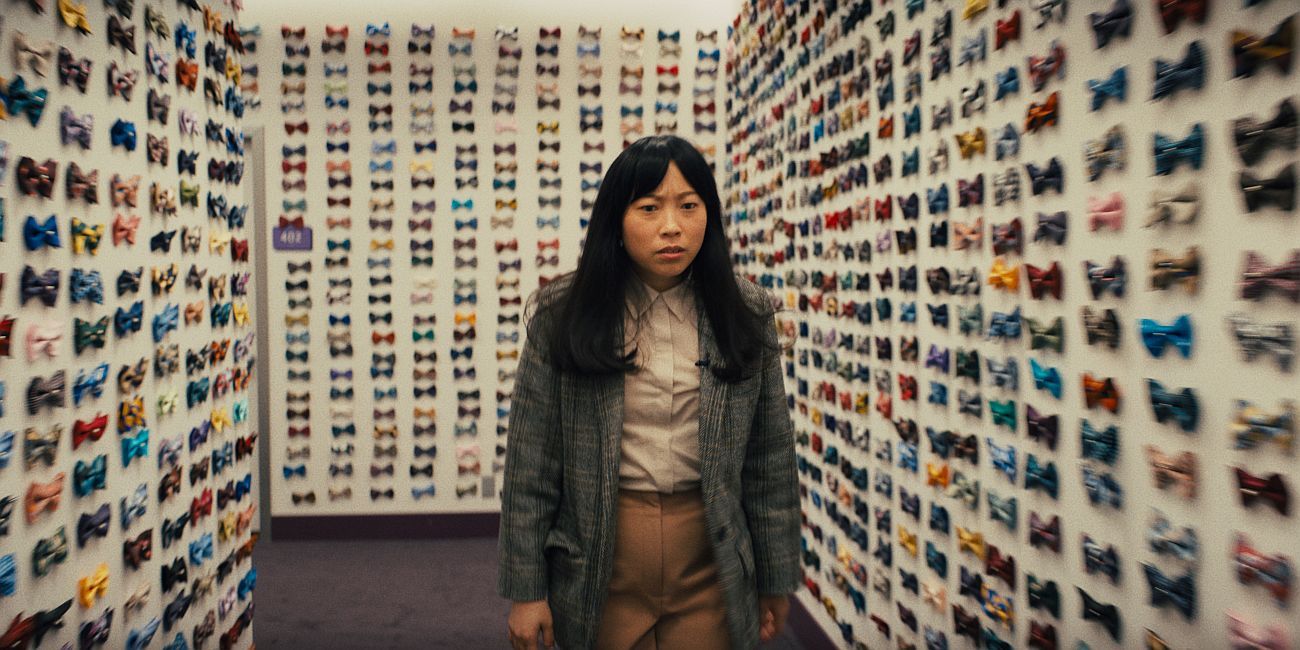 En la comedia Quiz Lady Awkwafina muestra su costado más sensible