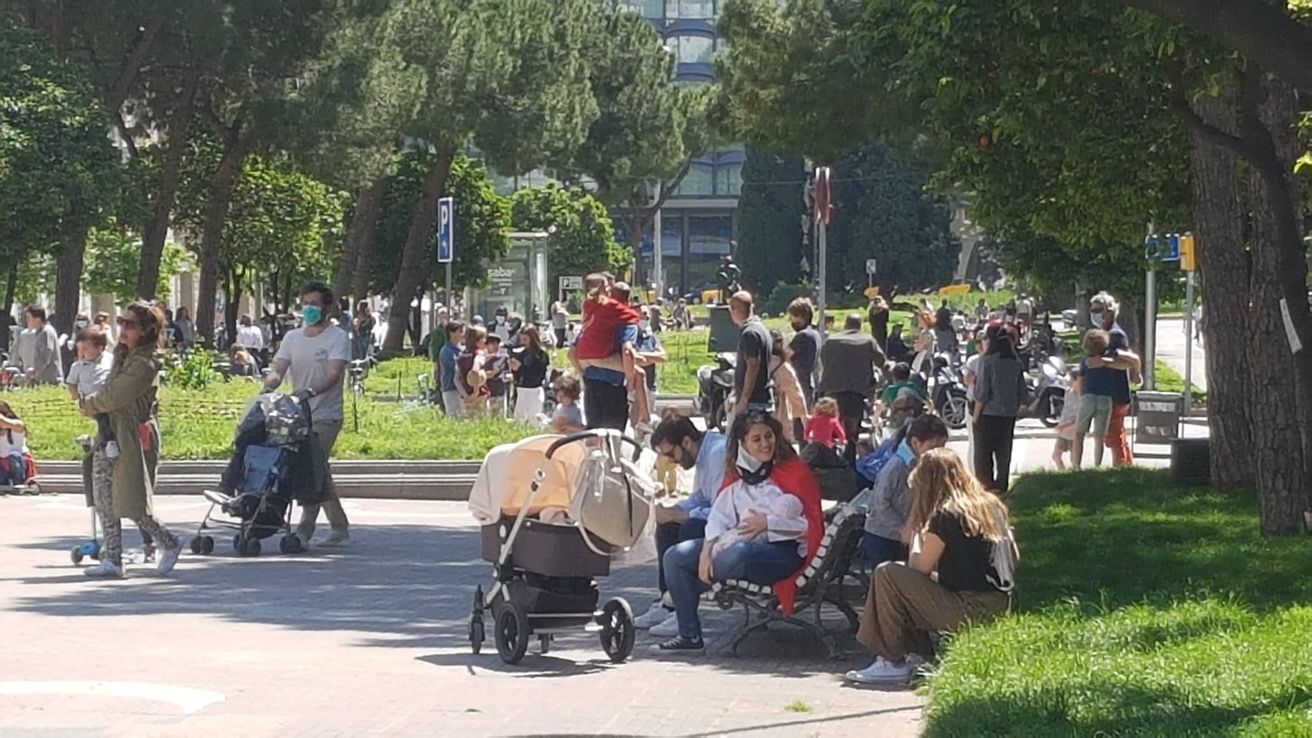 Críticas en España a la salidas para niños por la falta de distancia social