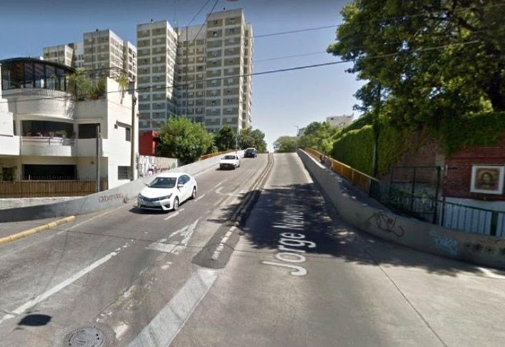 Violaron a una chica de 13 años en un puente de Colegiales