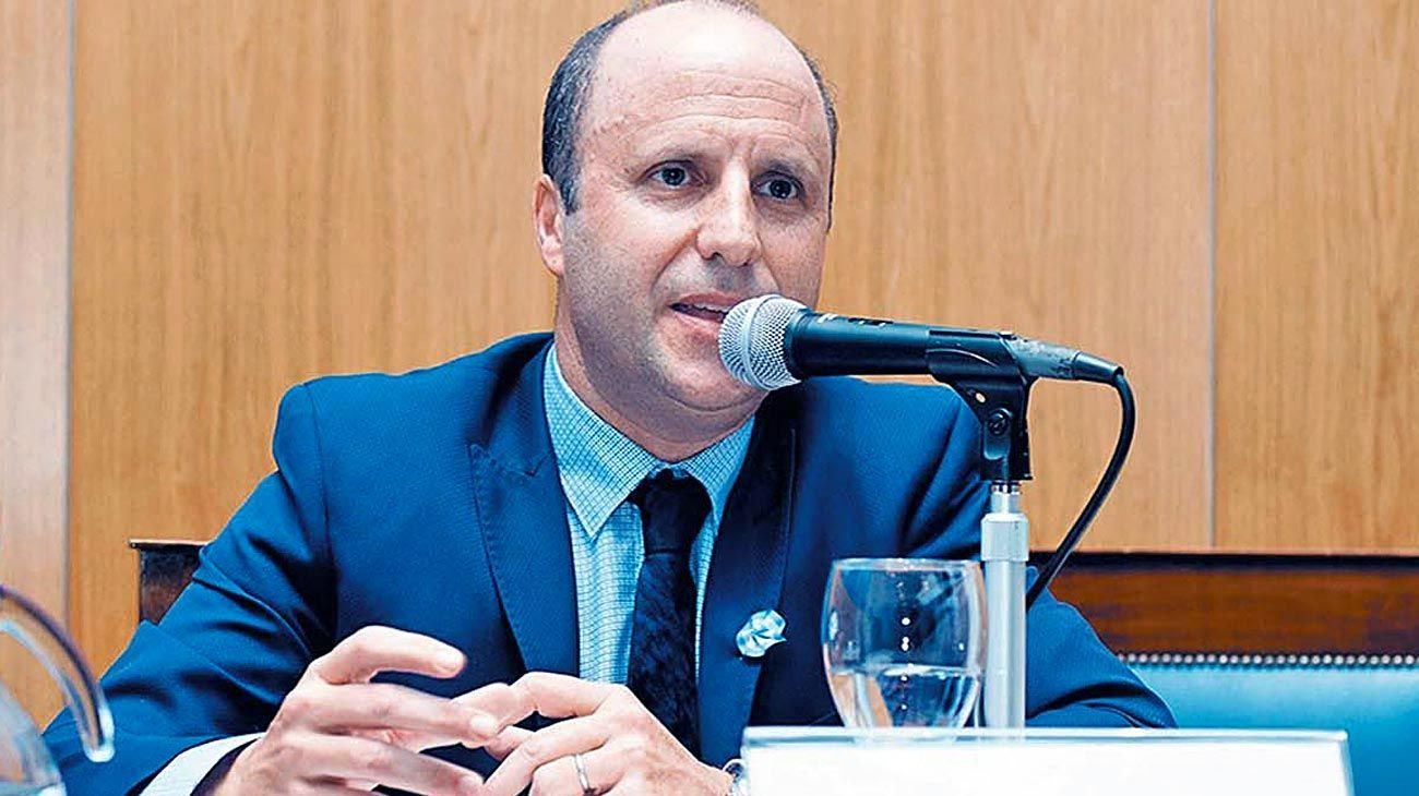Ahora apuntan contra el camarista Borinsky por sus reuniones con Macri