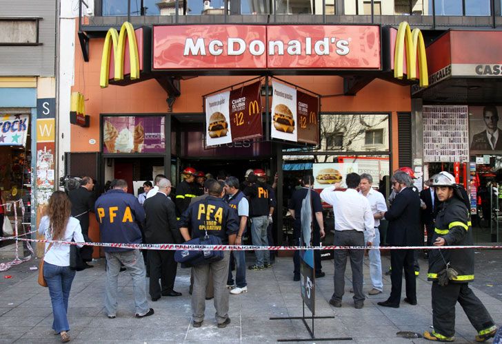 Derrumbe en un McDonald's: hay 14 heridos