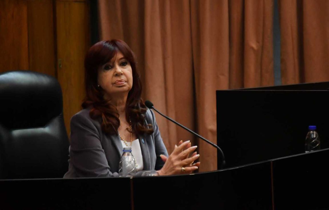 La defensa de Brenda Uliarte pidió que Cristina Kirchner declare "si se considera o no mujer"