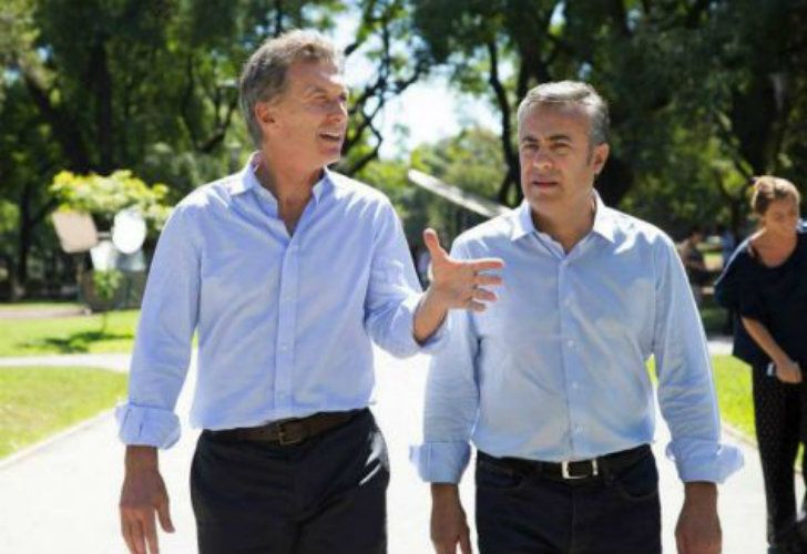 Kirchneristas, oficialistas y radicales se cruzaron por el "hit del verano" contra Mauricio Macri en Mendoza