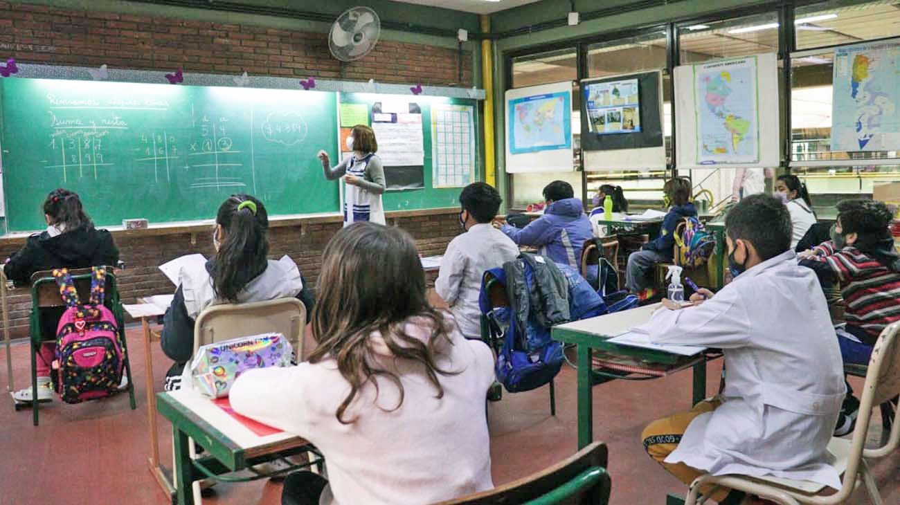 Cuánto se cobra por la ayuda escolar anual que Anses paga este mes de marzo