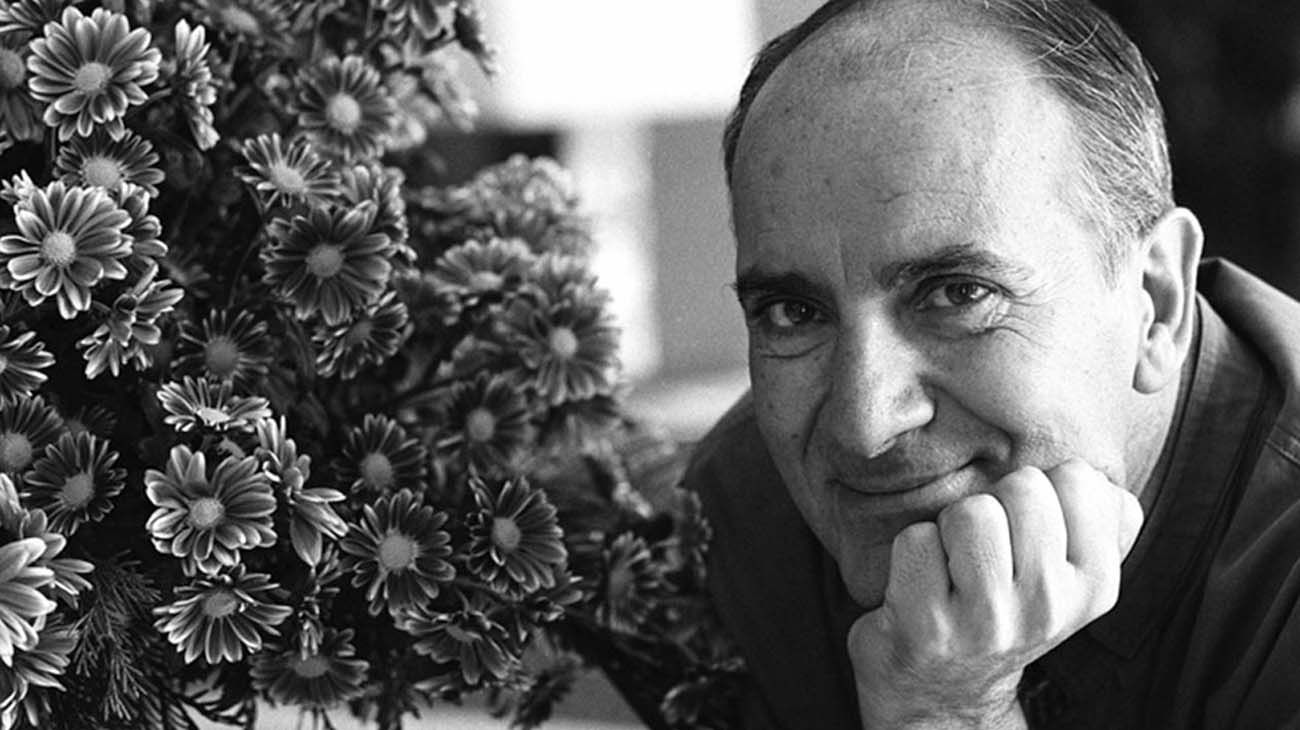 Reeditan libros de Manuel Puig
