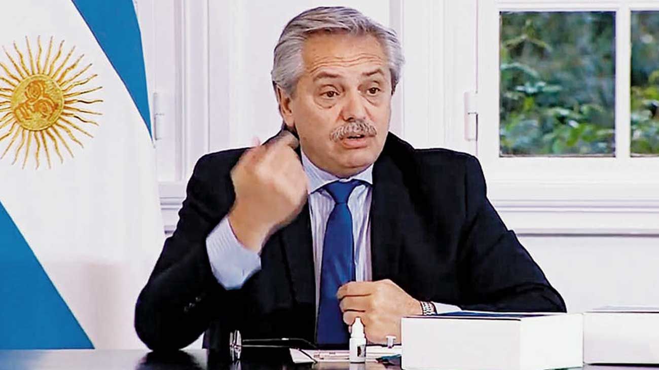 Redes presidenciales: Alberto Fernández desmintió el contenido de un artículo periodístico