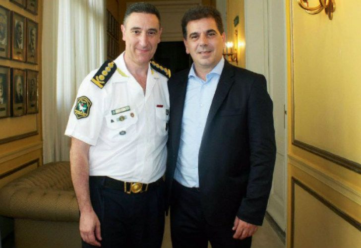 Acorralado, Bressi presentó su renuncia como jefe de la Policía Bonaerense