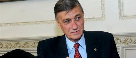 Binner defendió a Vargas Llosa y habló de la UCR