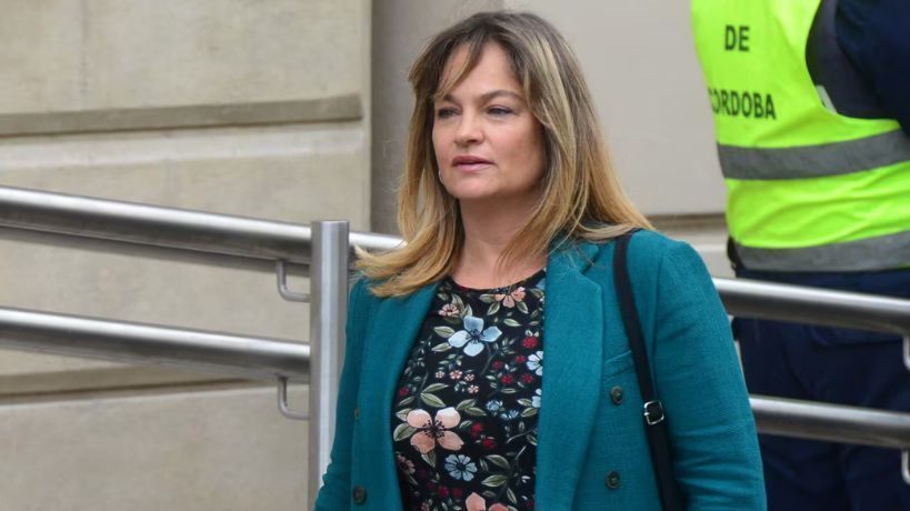 El juez Vaca Narvaja declaró nula la imputación a la exdecana de Comunicación Mariela Parisi