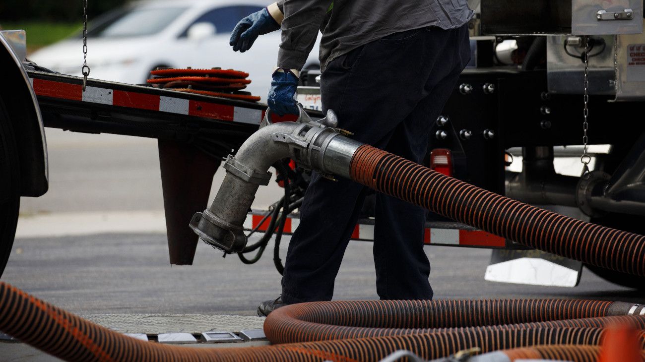 Qué va a pasar con las tarifas del gas, la luz y los combustibles en los próximos meses