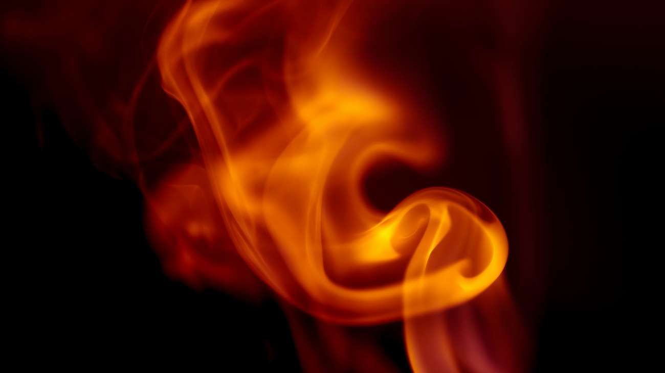 Alimentar el fuego
