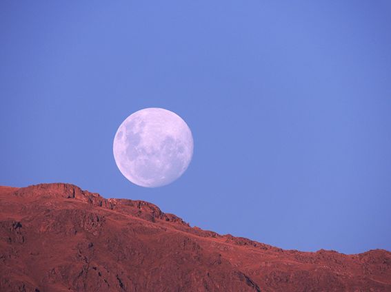 A pescar la luna llena en Villa de Merlo