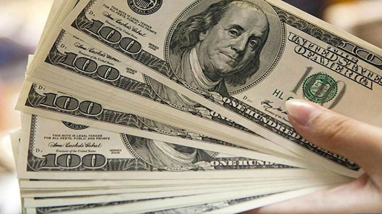 Dólar blue: cómo impactan los allanamientos en la cotización de la divisa paralela