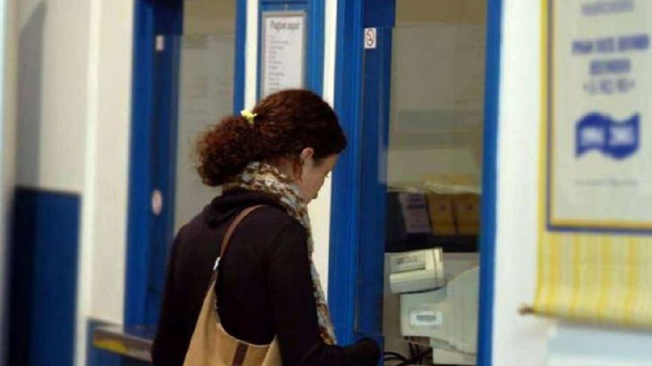 Récord de morosos en los pagos de tarjeta, celular y cable en octubre de 2019
