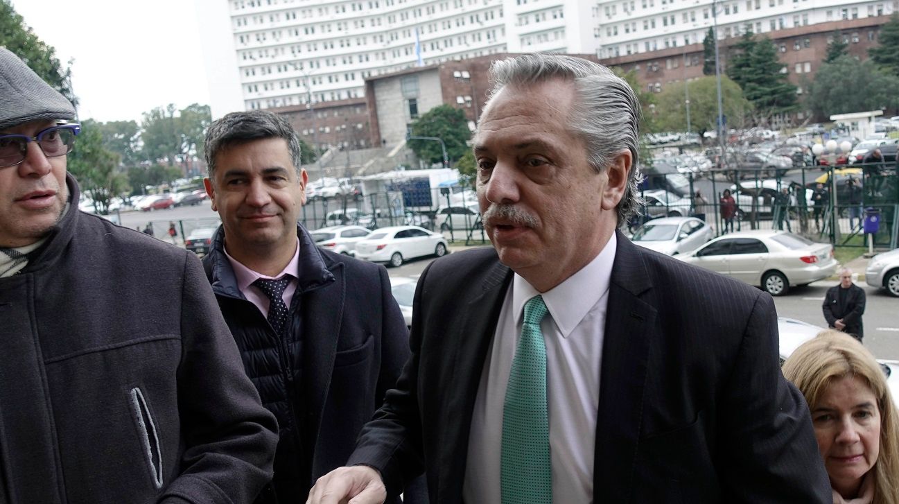 Fernández contra el gobierno y Smartmatic: "Están organizando algo nada transparente"