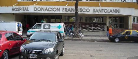 Apuñalan a un joven en la guardia del Hospital Santojanni