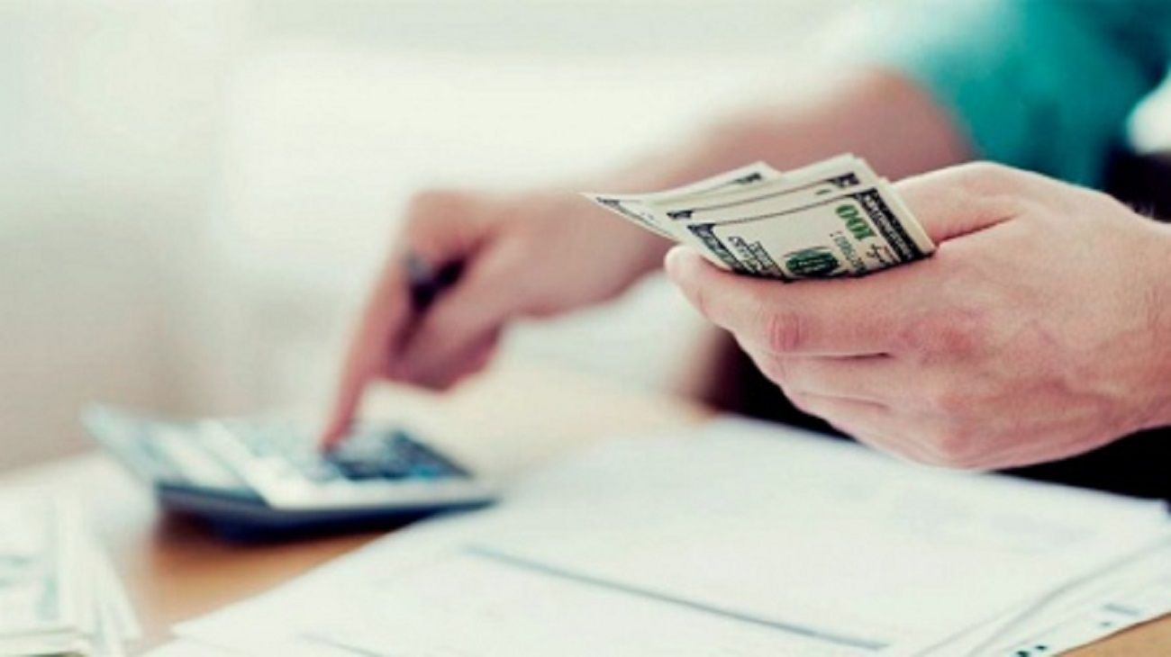 Equilibrio fiscal y superávit comercial: las claves para llevar a cabo una dolarización