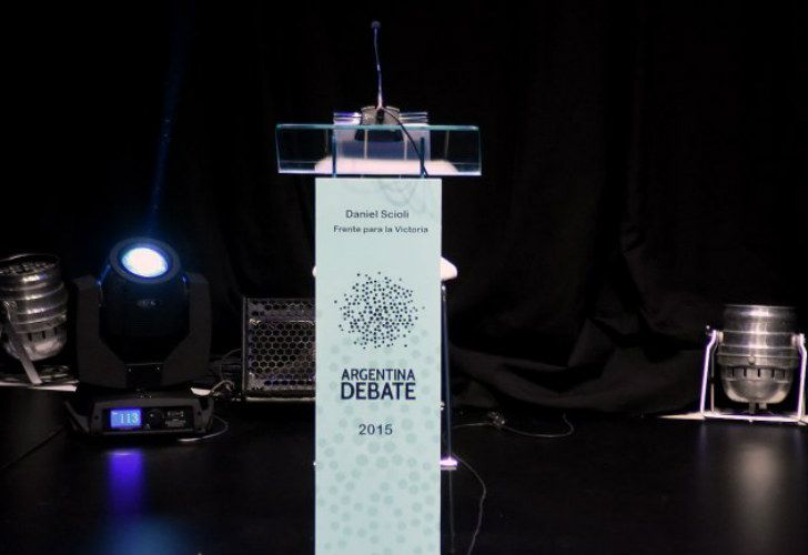 Daniel Scioli justificó su ausencia al debate
