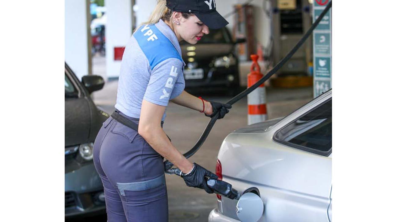 Suman otros aumentos para enero: sube la nafta