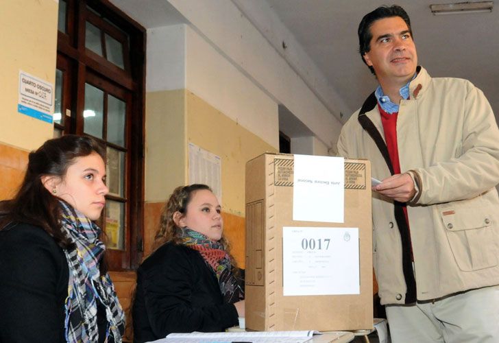 Ya comenzaron los argentinos a votar en las PASO