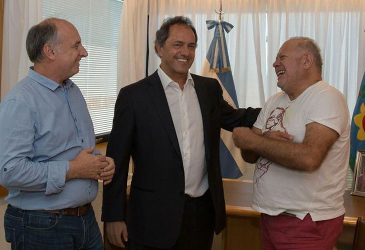 Candidato y cómico: es radical y juega para los K