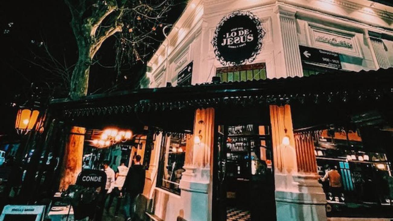 Gastronomía y cultura: un refugio para amantes de la carne y el vino en el corazón de Palermo