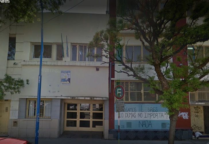 Le pegó a un chico de 14 años mientras discutían sobre política