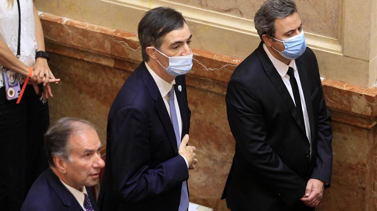 Video: la "profunda tristeza" de Esteban Bullrich en su última sesión en el Senado