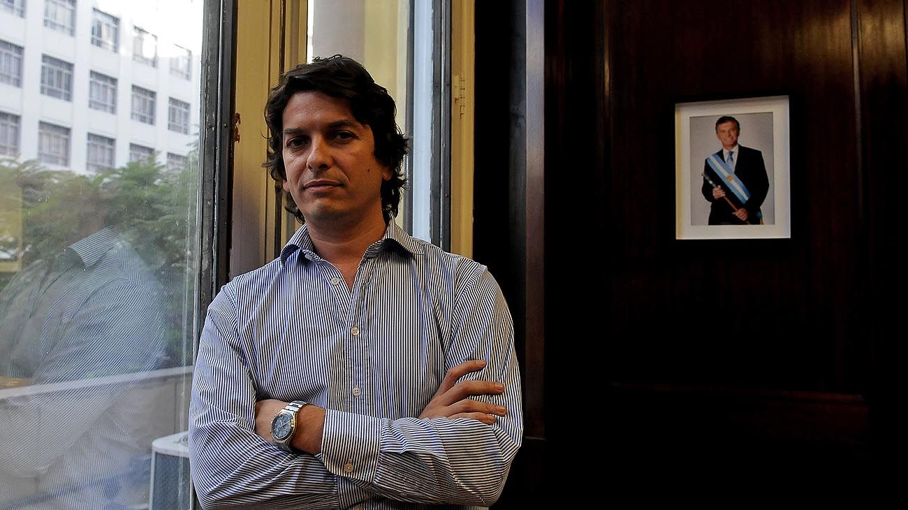 Qué piensa el secretario de Comercio que no cree en congelar los precios