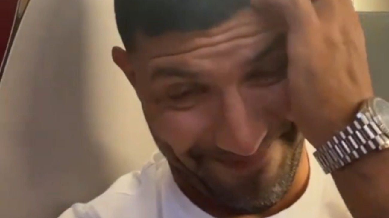 La incomodidad del "Kun" Agüero al viajar a Qatar al ritmo de una batucada brasilera