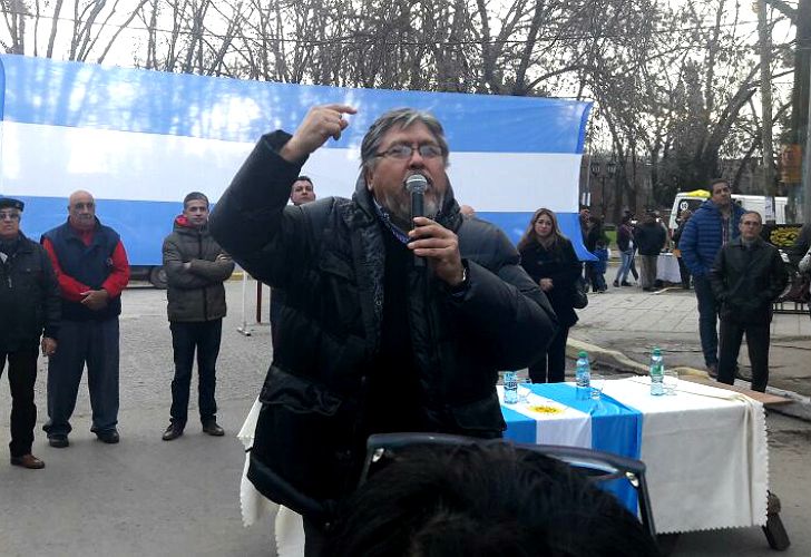 "Chino" Navarro: "Nuestro candidato es Randazzo y vamos a ir a las elecciones"