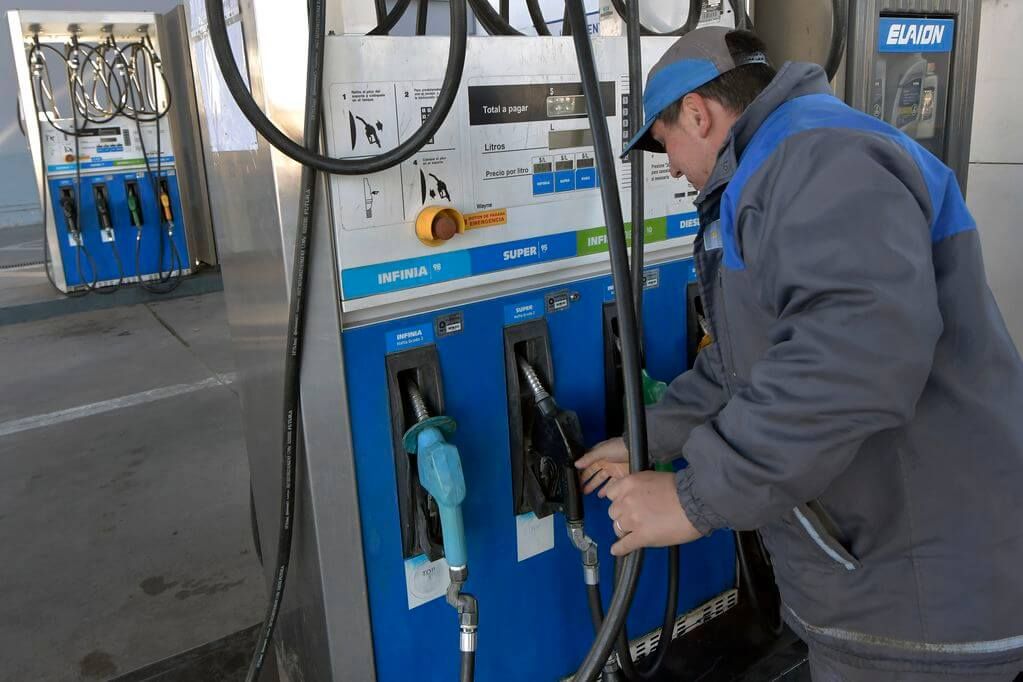 Combustibles: En marzo, la nafta registró un interanual del 371%