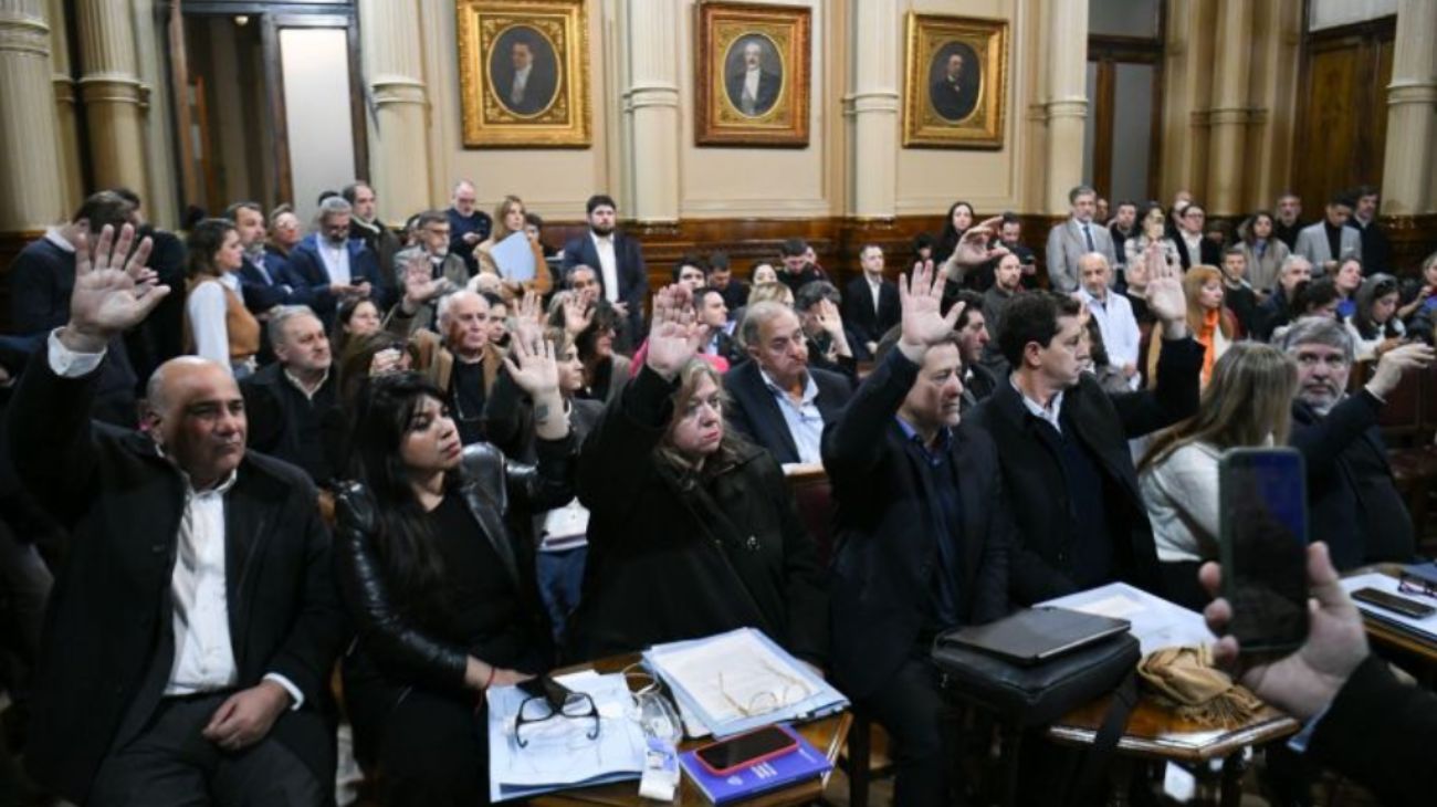 El Gobierno profundiza su aislacionismo y aumenta la distancia con Victoria Villarruel y los gobernadores