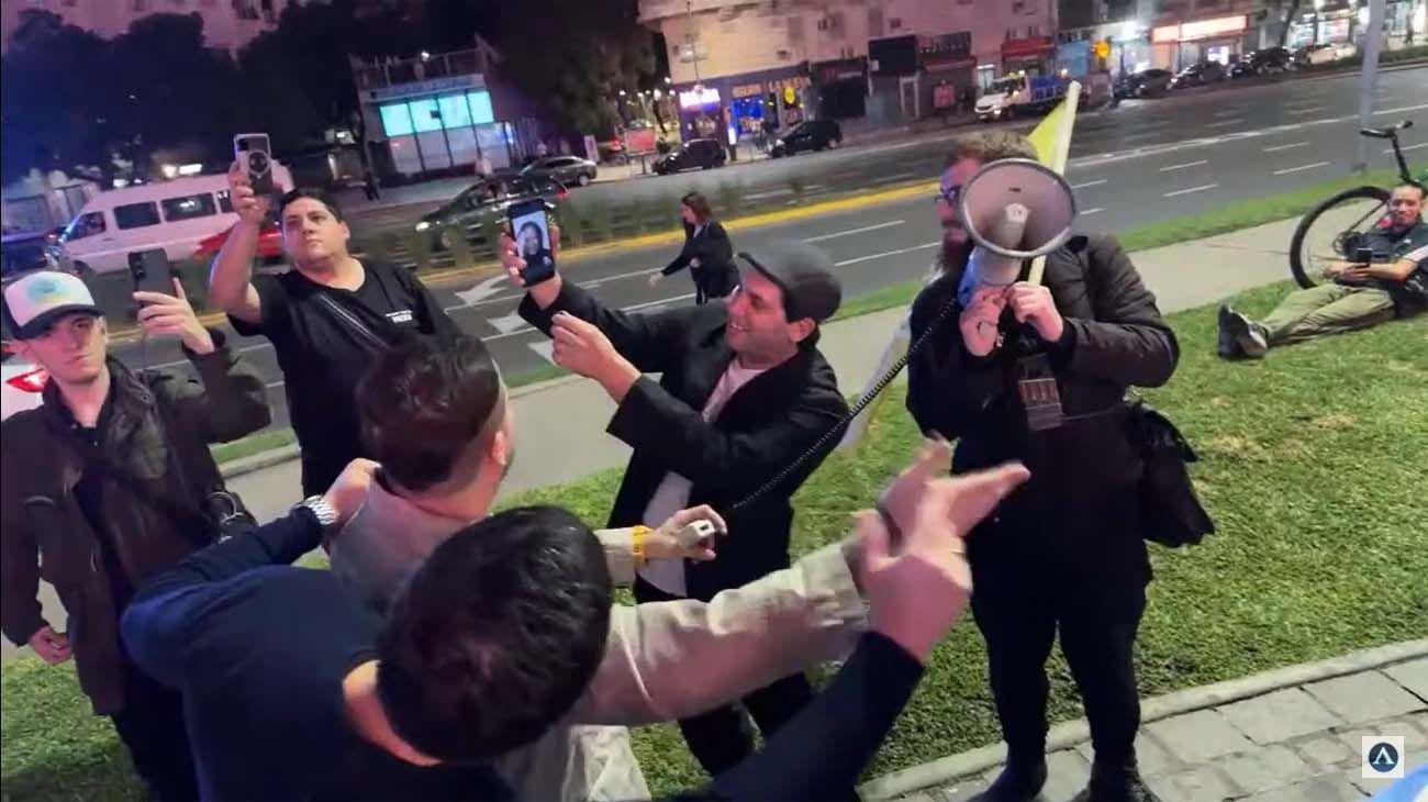 Videollamada de Pettovello: “No voy a dejar solo a mi amigo”