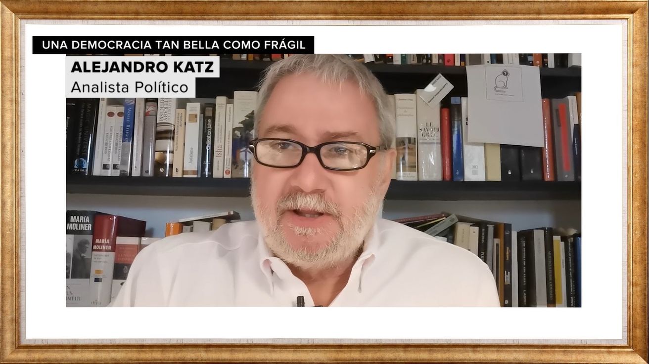 Una democracia tan bella como frágil