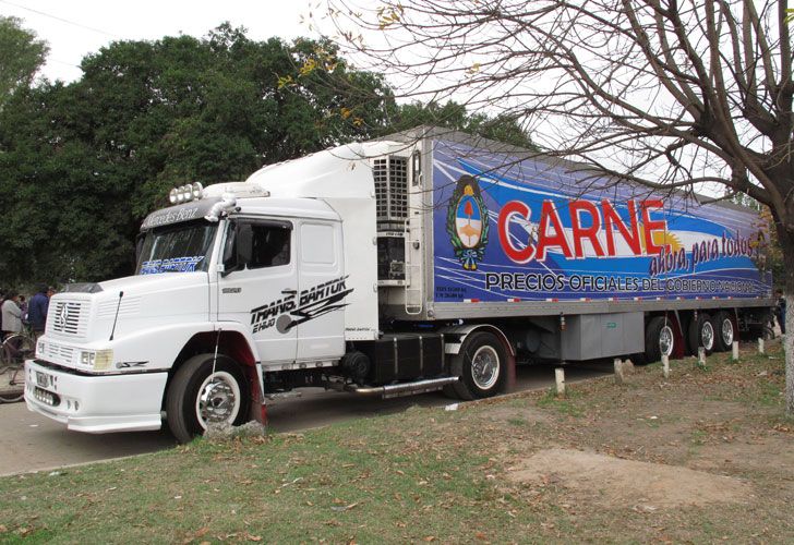 Efectúan disparos contra el camión de Carne para todos
