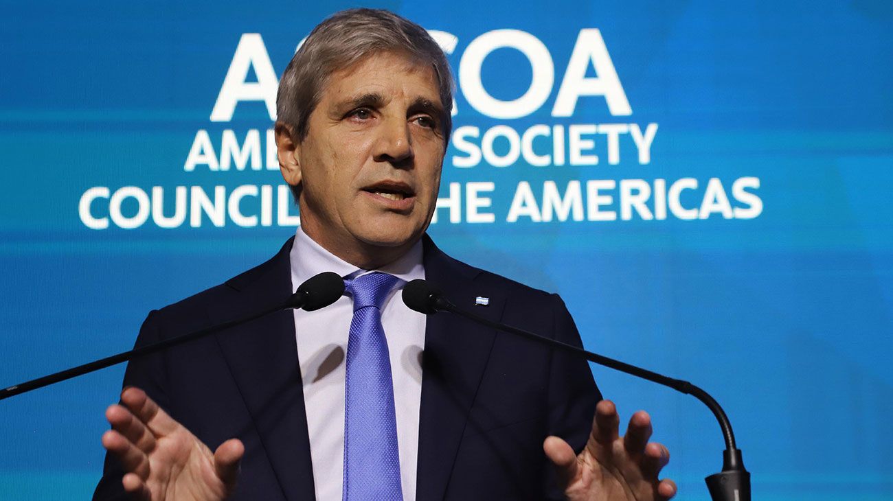 Luis Caputo sobre las derrotas en el Congreso: "No nos vamos a mover un ápice del programa económico"