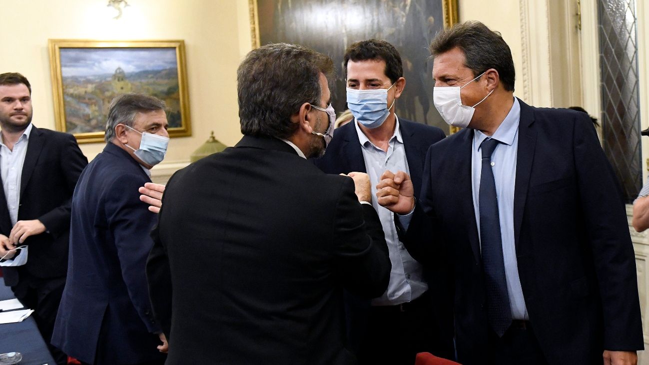 El Gobierno tiene listo el anteproyecto para la postergación de las PASO: las fechas