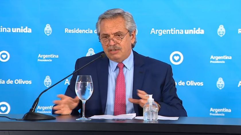 Alberto Fernández: "Estamos armando protocolos para ir abriendo ciertas actividades"