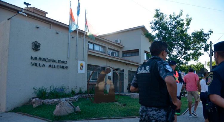 Cierre de calles en Villa Allende: vecinos presentaron un amparo contra la ordenanza