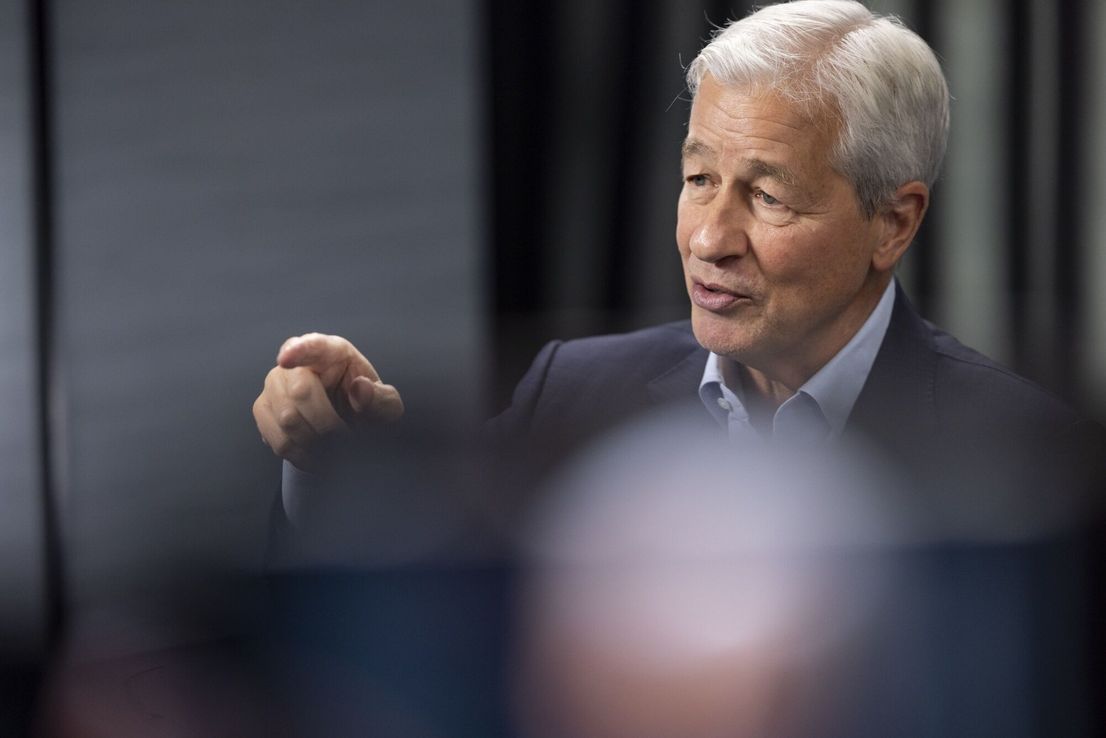 El CEO de JP Morgan prevé una semana laboral de 3,5 días por la Inteligencia Artificial