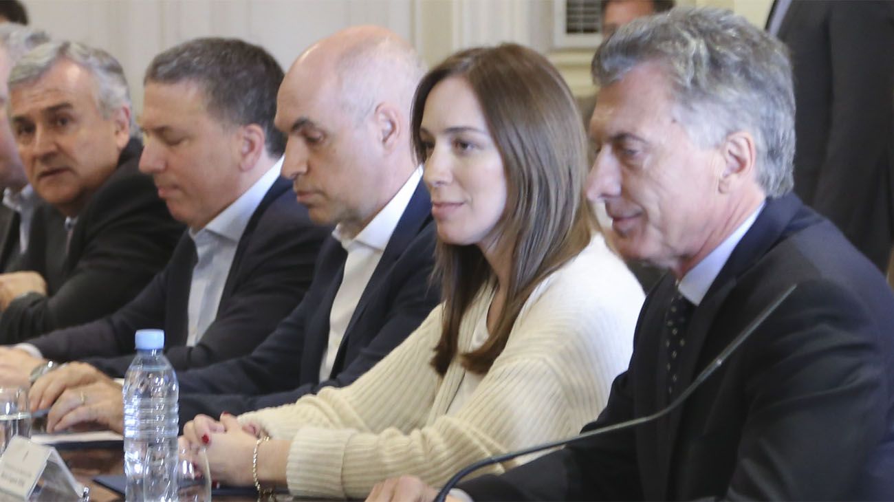 Mauricio Macri recibe a gobernadores de Cambiemos y estudian relanzar el Ahora 12