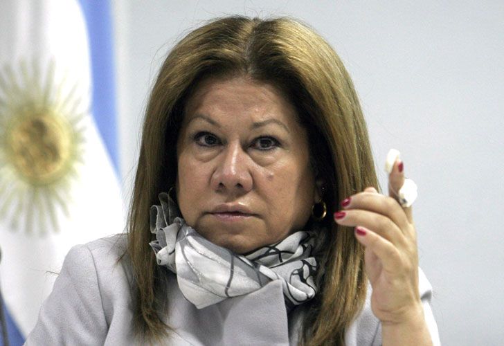 Graciela Camaño pidió que se declare inconstitucional el DNU de Macri