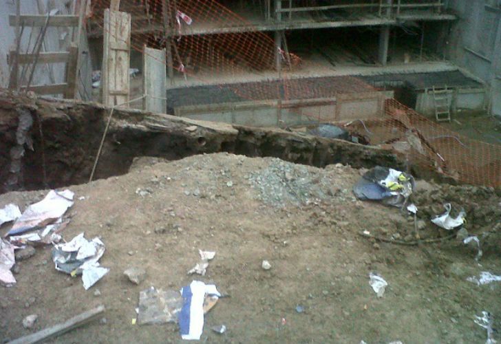 Quilmes | Rescatan a 12 obreros atrapados en un derrumbe