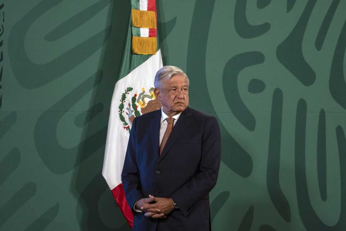 El gobierno de México y la OMS se enfrentan sobre la aprobación de vacunas