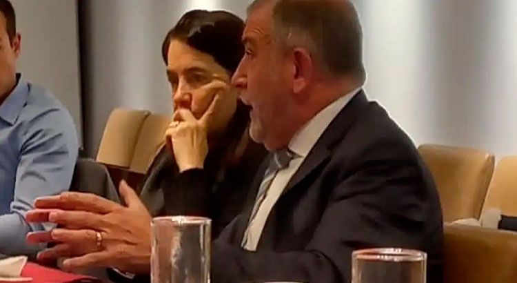 Senadores cordobeses proponen revertir aumento de sueldo tras polémica votación