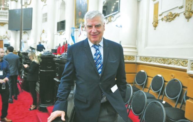 Carlos Gutierrez: “La oposición intentó dar un golpe de Estado institucional"