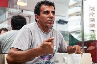 "De a poco nos vamos levantando"
