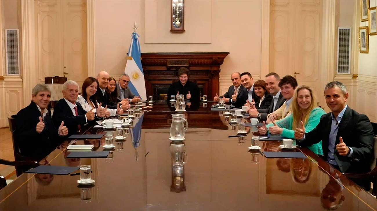 Sin cambios en el Gabinete, Javier Milei conformó una mesa política e impulsará otra con gobernadores