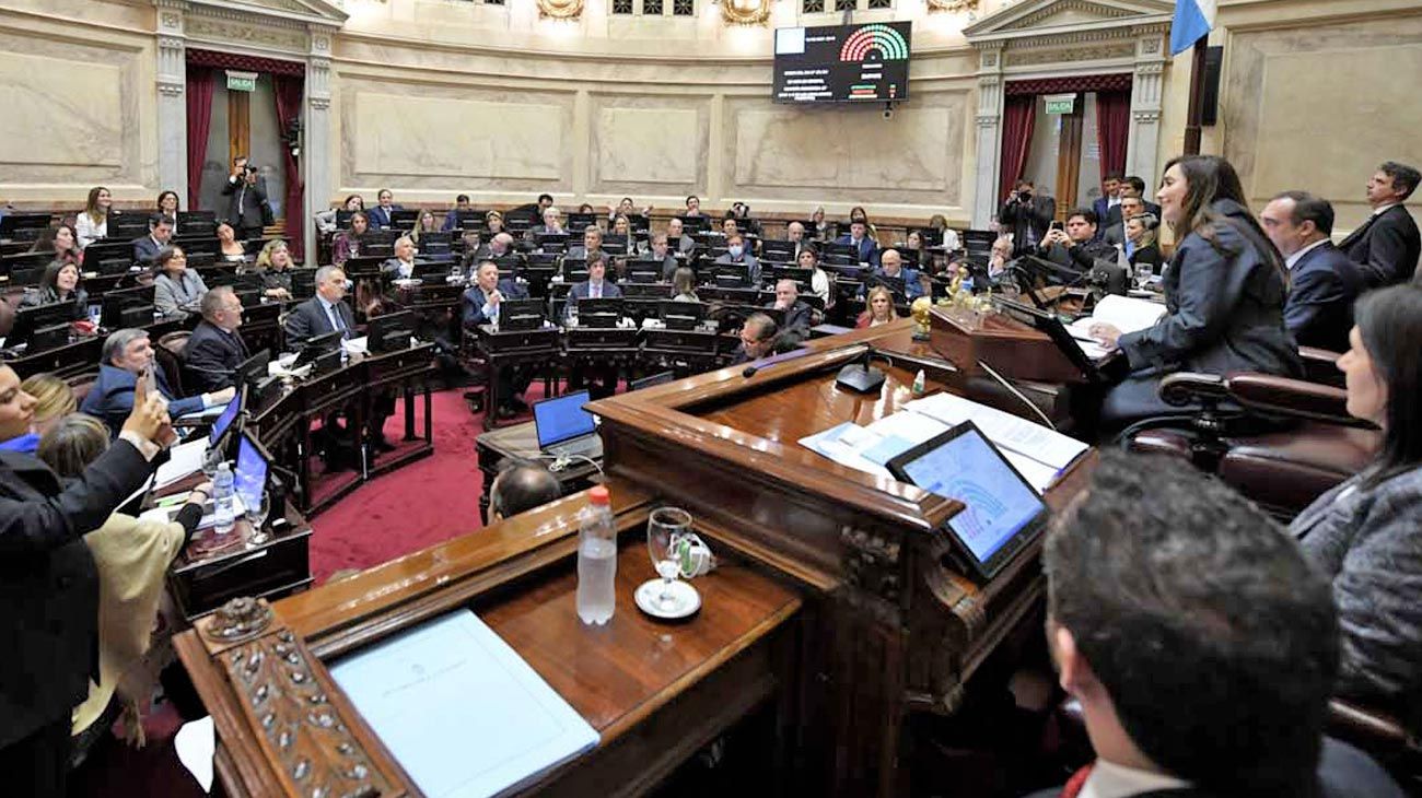 Diputados negocia el texto final de la ley mientras la UCR profundiza su interna